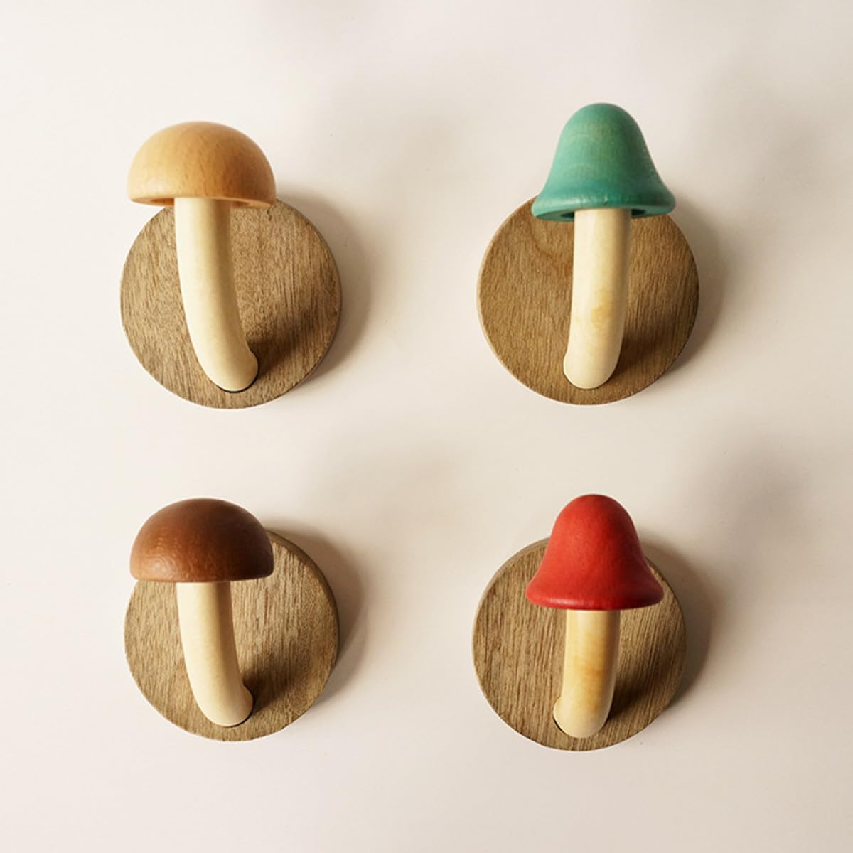 Ganchos de Pared Adhesivos de Madera Natural Forma de Hongo 4 Piezas sin Perforación para Colgar Abrigos y Toallas Decoración Nórdica para Baño y Dormitorio