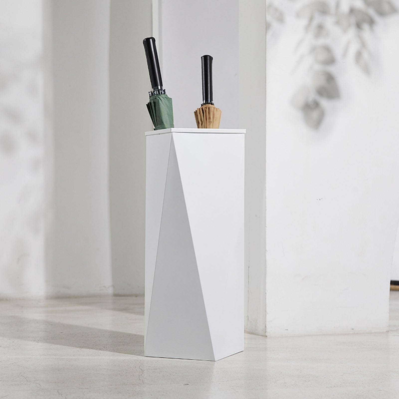 BHFPFZA Modern Metal Umbrella Stand, Large Capacity for Home & Commercial Use, Stylish Entryway for Hotel Lobbies & Home Entrances, Sleek Design for Hallways.