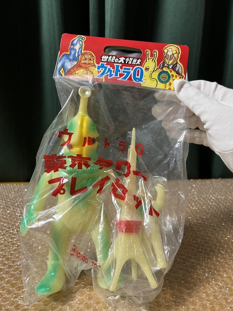 M１号　ガラモン東京タワープレイセット　青クリア版　世紀の大怪獣　ウルトラQ Amazon.co.jp: M1号 世紀の大怪獣 ウルトラQ 東京タワープレイ