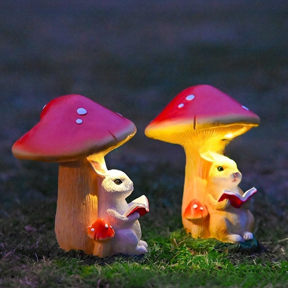 Statue de lapin sur champignon pour illuminer vos soirées d'été au jardin