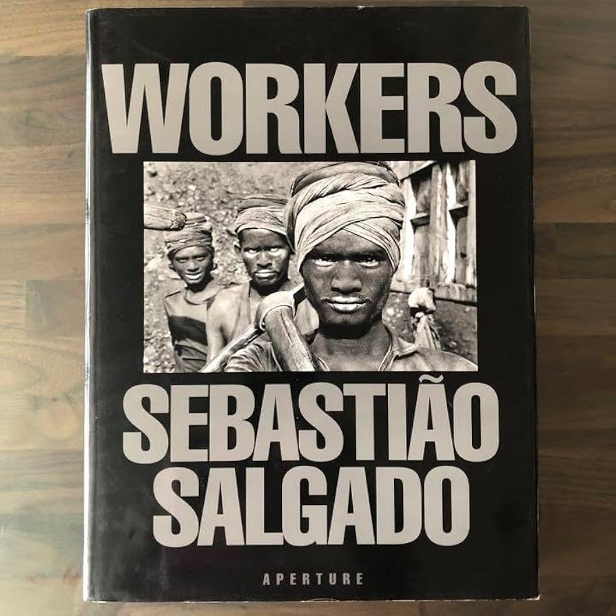 Amazon.co.jp: WORKERS SEBASTIAO SALGADO 写真集 古本 : おもちゃ