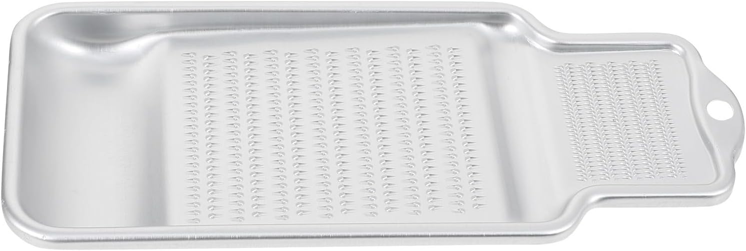 Compact Aluminum Zester for Ginger, Garlic, Cheese and Citrus