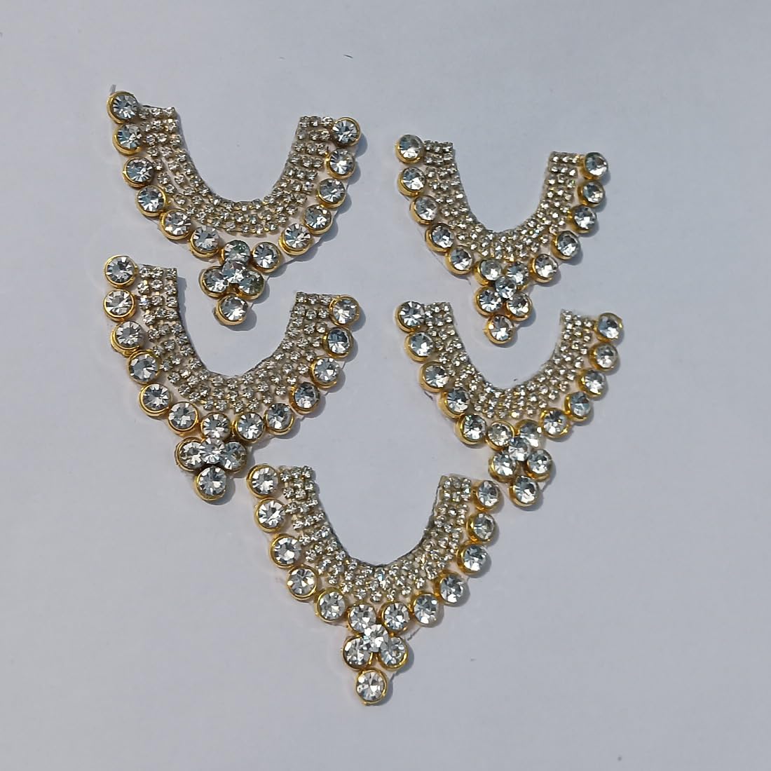 Buti,digener patches(blue,green,red,pink) (Golden)