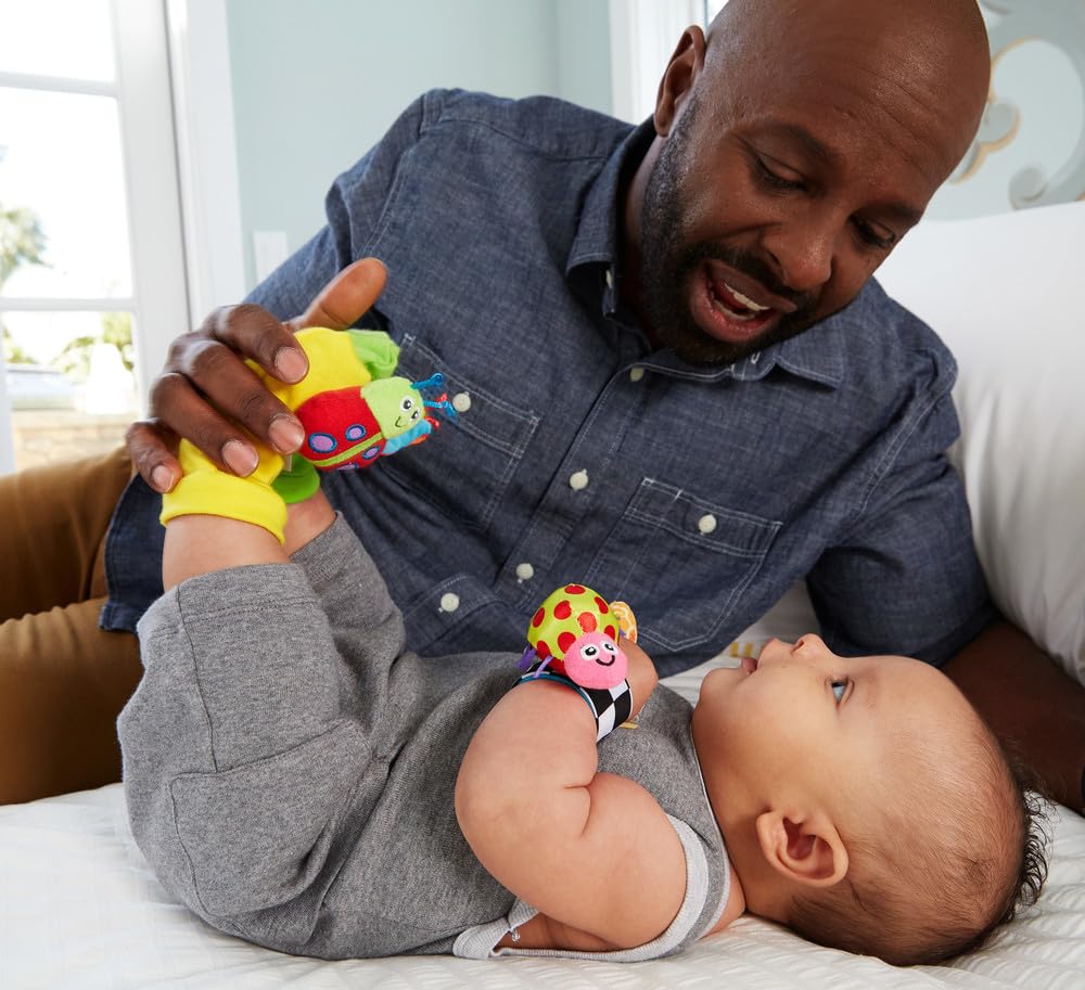 LAMAZE Gardenbug Wrist Baby Rattle Toy Baby Gift Set, Cute Foot Finder Baby Toy with Sensory Stimulation, Suitable for Boys & Girls From 0-6 Months, Styles May Vary LC27634