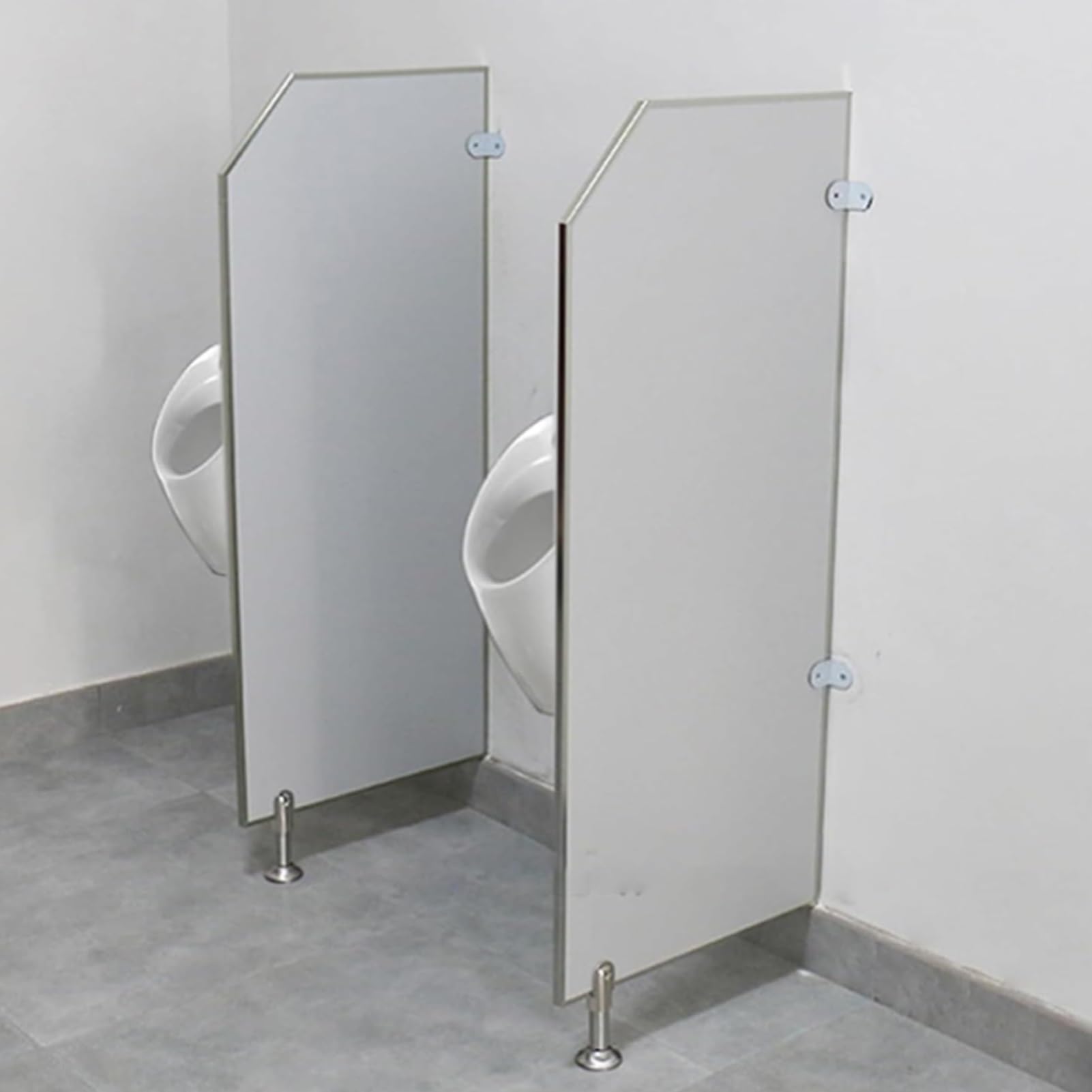Panel para urinario con montaje de acero inoxidable de 90x45 cm que elimina la falta de intimidad