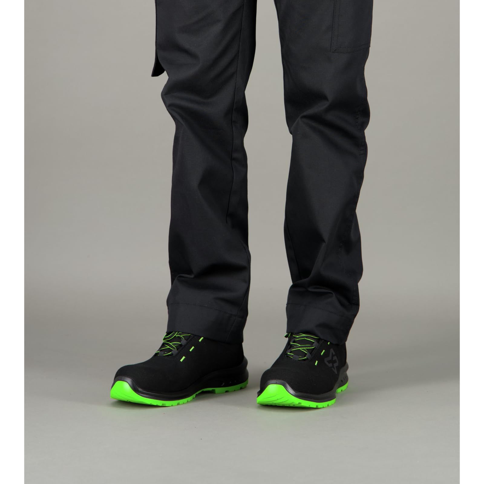 WÜRTH MODYF Cruise S3S Mid Sicherheitsstiefel - metallfreie Arbeitsschuhe mit Fiberglas-Zehenschutz, unisex - wasserabweisende Sicherheitsschuhe in den Größen 35-48 in Schwarz/Grün