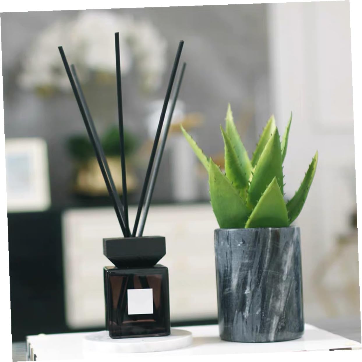 Set Diffusore per Aromaterapia 200Ml Bottiglia in Vetro Coperchio in Legno e Bastoncini di Rattan Decorazione Casa Bagno Soggiorno Bottiglia per Oli Essenziali e Fragranze