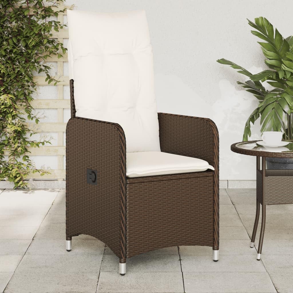 Poltrona reclinabile da giardino con cuscini in rattan sintetico marrone, mobile da esterno con schienale regolabile e struttura in acciaio robusta, comoda seduta per rilassarsi