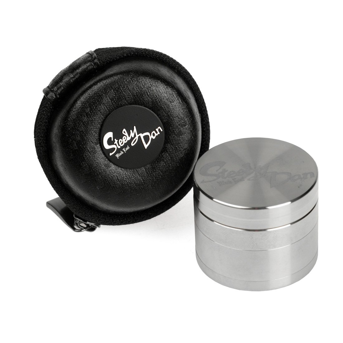 Black Leaf Steely Dan Grinder 4-teilig Ø 38mm | hochwertiger Crusher aus rostfreiem Stahl | Premium Grinder mit Reißverschlusstasche | Höhe 32mm