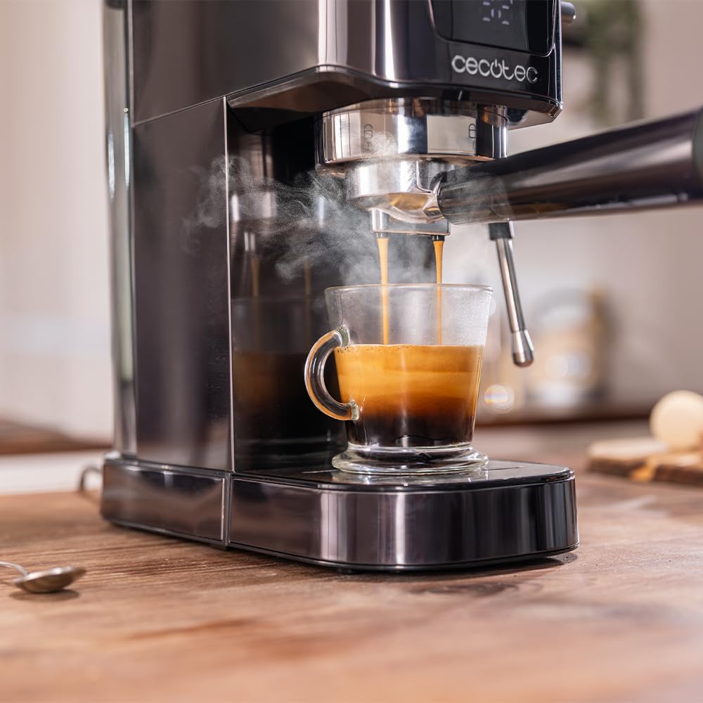 Cecotec Ekspres do kawy do espresso i cappuccino Power Espresso 20 Touch. 1350W, 20 barów, ekran dotykowy, parowiec, zbiornik na wodę 1 l, termoblok, podgrzewacze, taca ociekowa, akcesoria