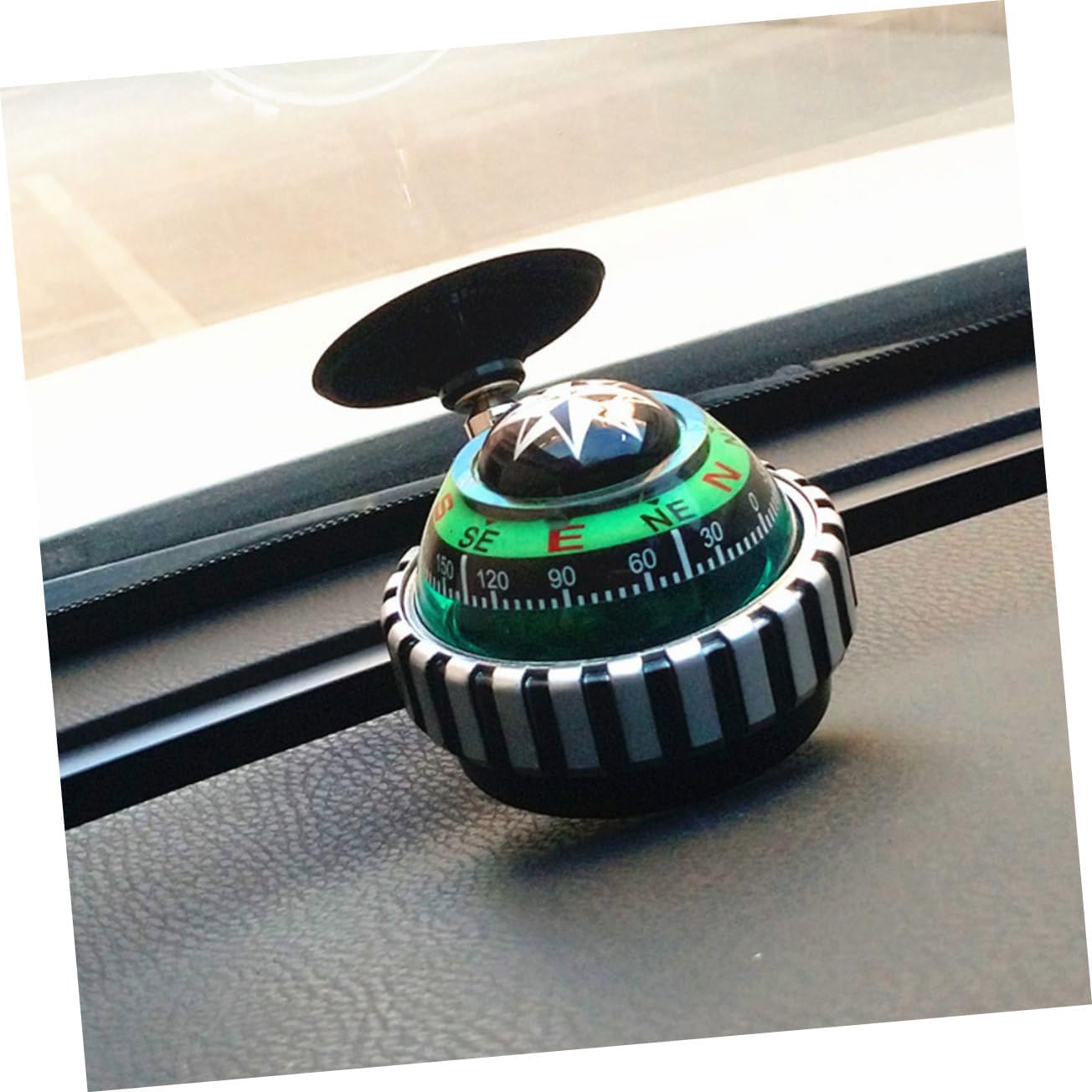 2pcs Adjustable Green Ball Car Compass with Suction Cup Mount Abs Dashboard Navigation Tool for Trucks Boats Outdoor Hiking