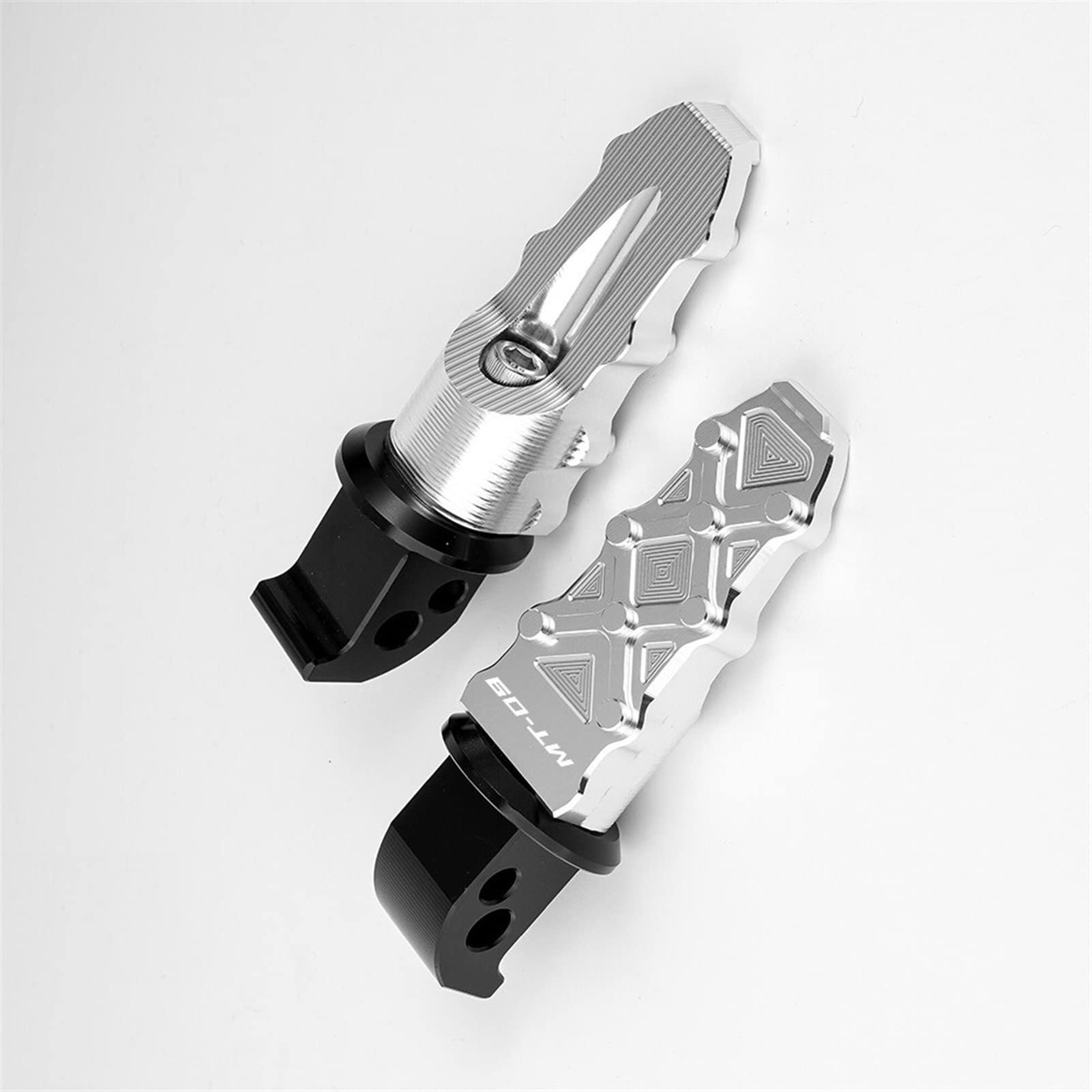 Repose-pieds passager Yamaha MT 09 pour améliorer le confort en duo