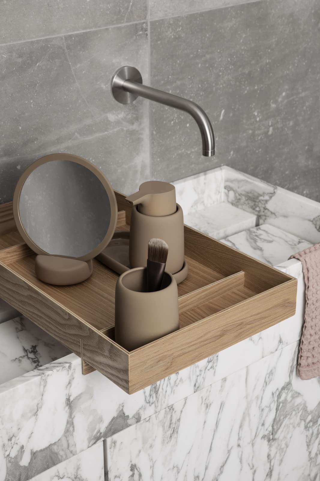 blomus Tablett -ABENTO- | Serviertablett aus Holz | Größe L | Natürliches Design | Dekotablett für Küche, Esszimmer & Wohnbereich | Vielseitig einsetzbar