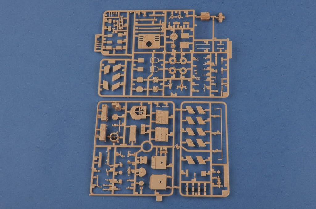 Amazon.com: Hobby Boss German Panzer Kpfw.38(T) Ausf.B Armor Model