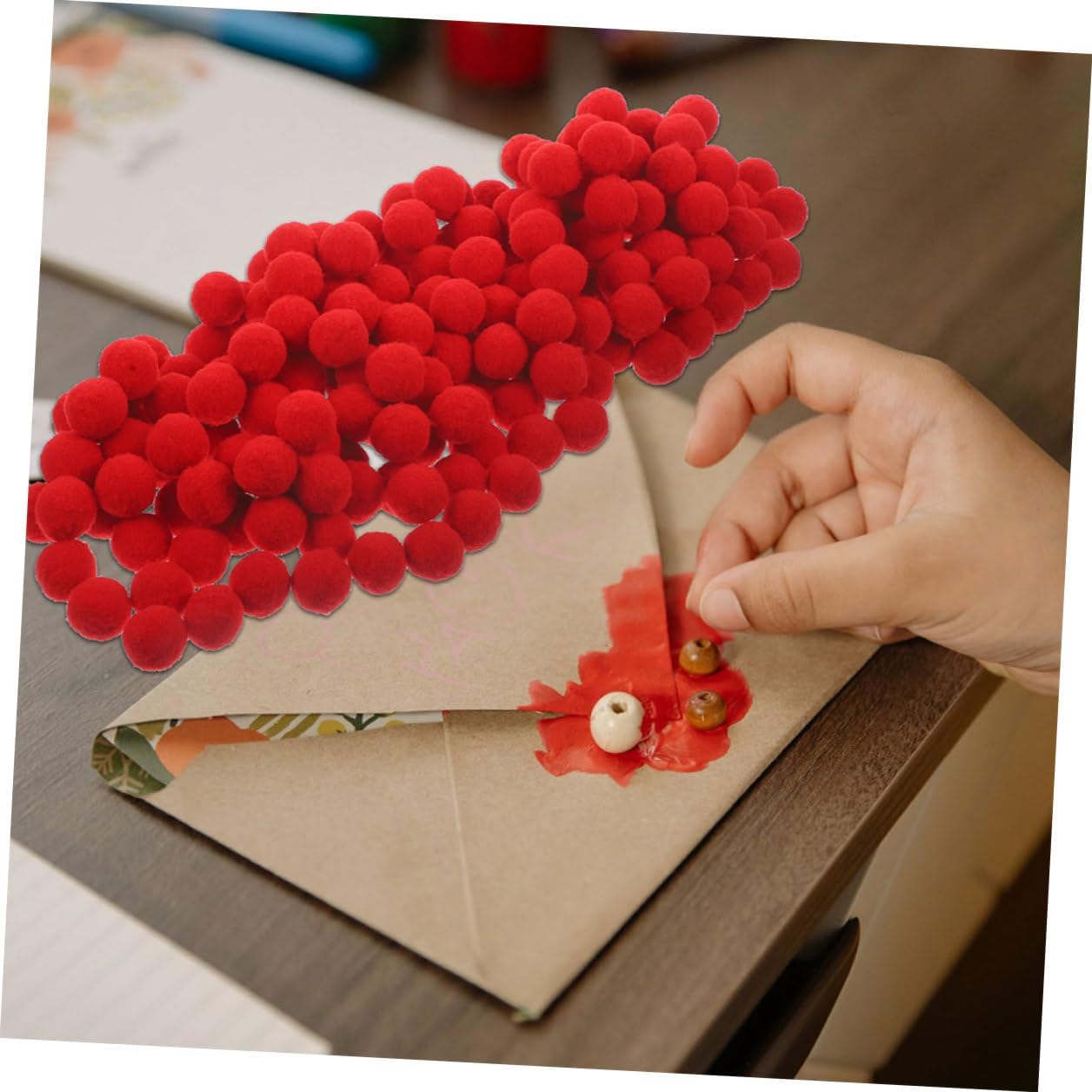 TOMETURE 600pcs Mini Craft Pom Poms Balls Red 25mm Small Fuzzy Puff Balls for DIY Hats and Party Decorations Classroom Craft Supplies
