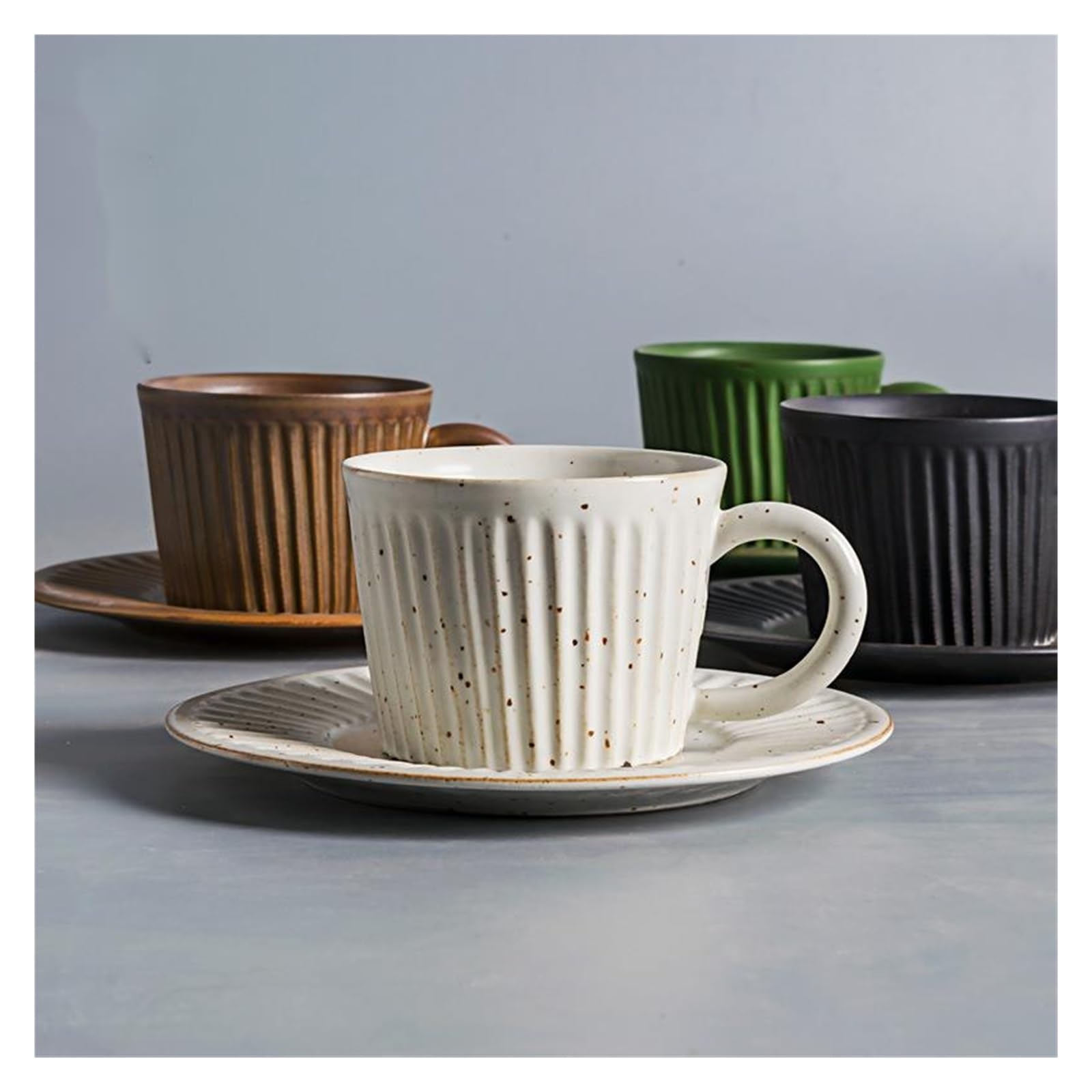 Juego de Taza y Plato de Café Juego de Taza y platillo de café de cerámica, 150 ml, Taza de café Reutilizable de cerámica Rugosa con Vetas Verticales(Black Coffee Cup)