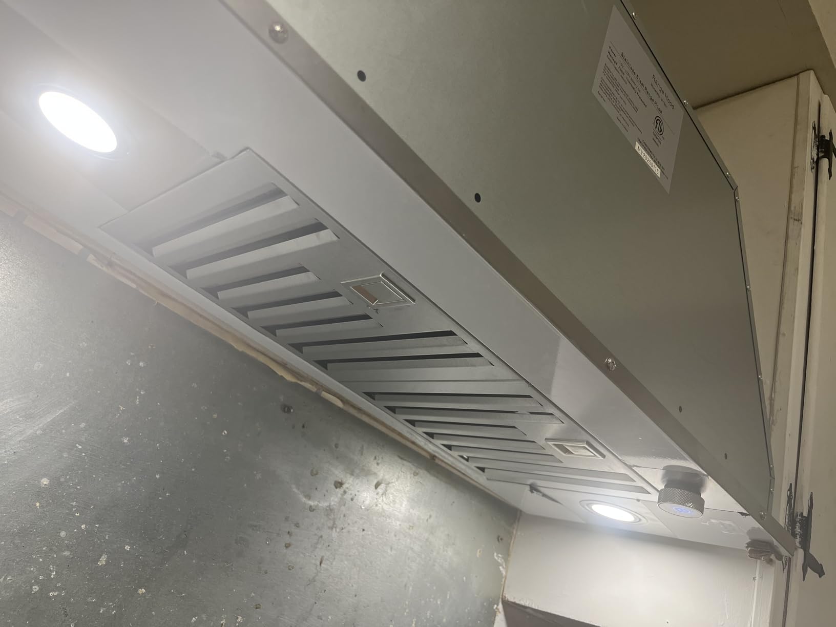 Excellent Range Hood – Powerful, Easy, and Efficient