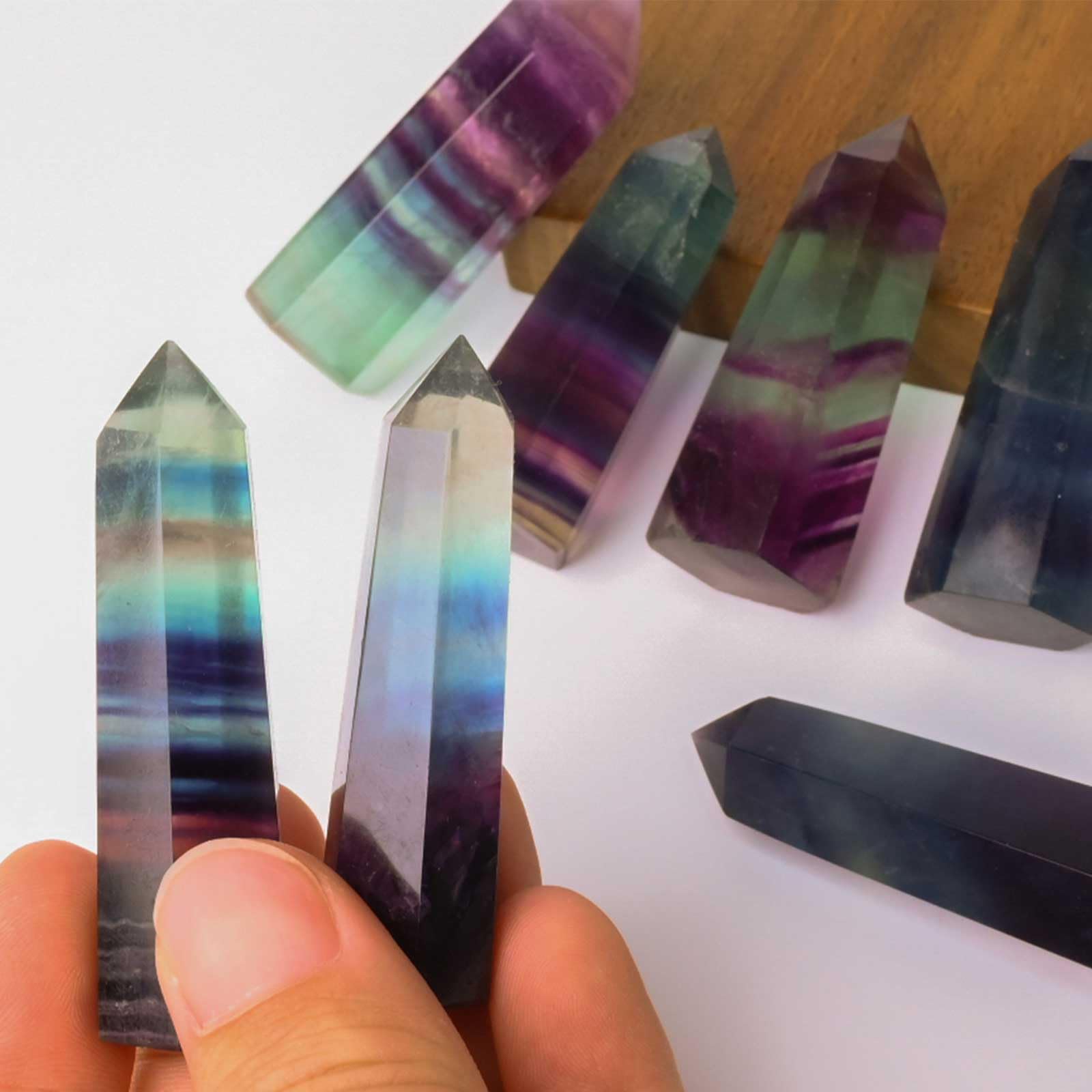 Bacchetta Esagonale in Cristallo di Quarzo Fluorite Arcobaleno da 3 Pezzi Tova di Cristallo curativo Set di Bacchette di Pietre preziose per la Terapia di Meditazione Reiki Chakra