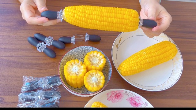 8 Pairs Corn Cob Holders With Silicone Handles - Colorful Stainless Steel Skewers For BBQ