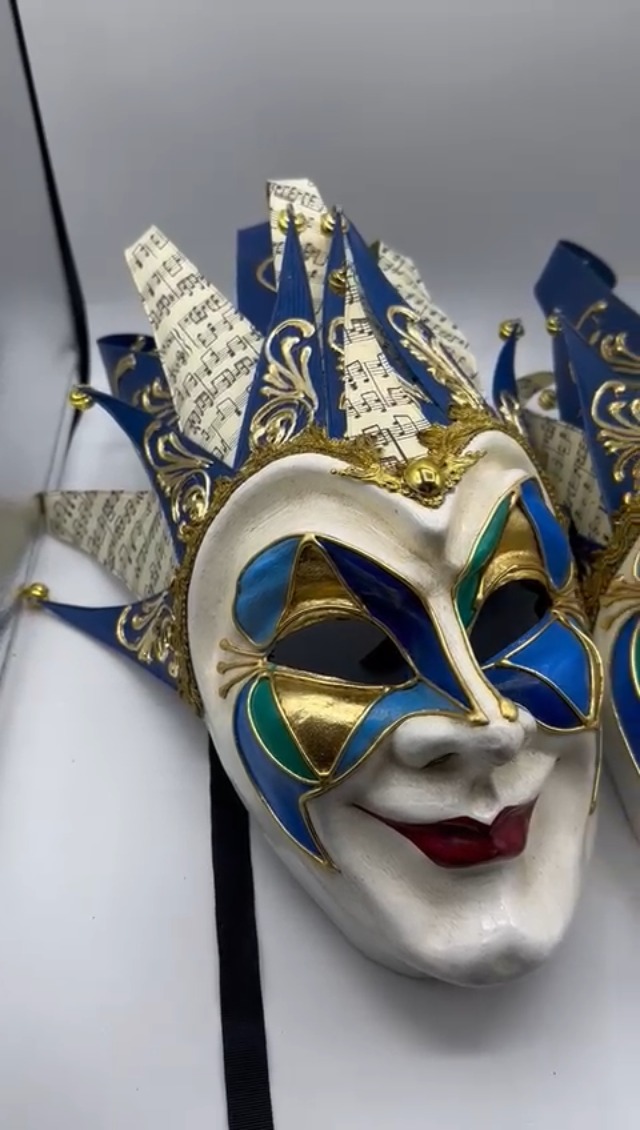 Amazon.com: 2 DJ Boris Brejcha style blue Venetian joker mask, 1