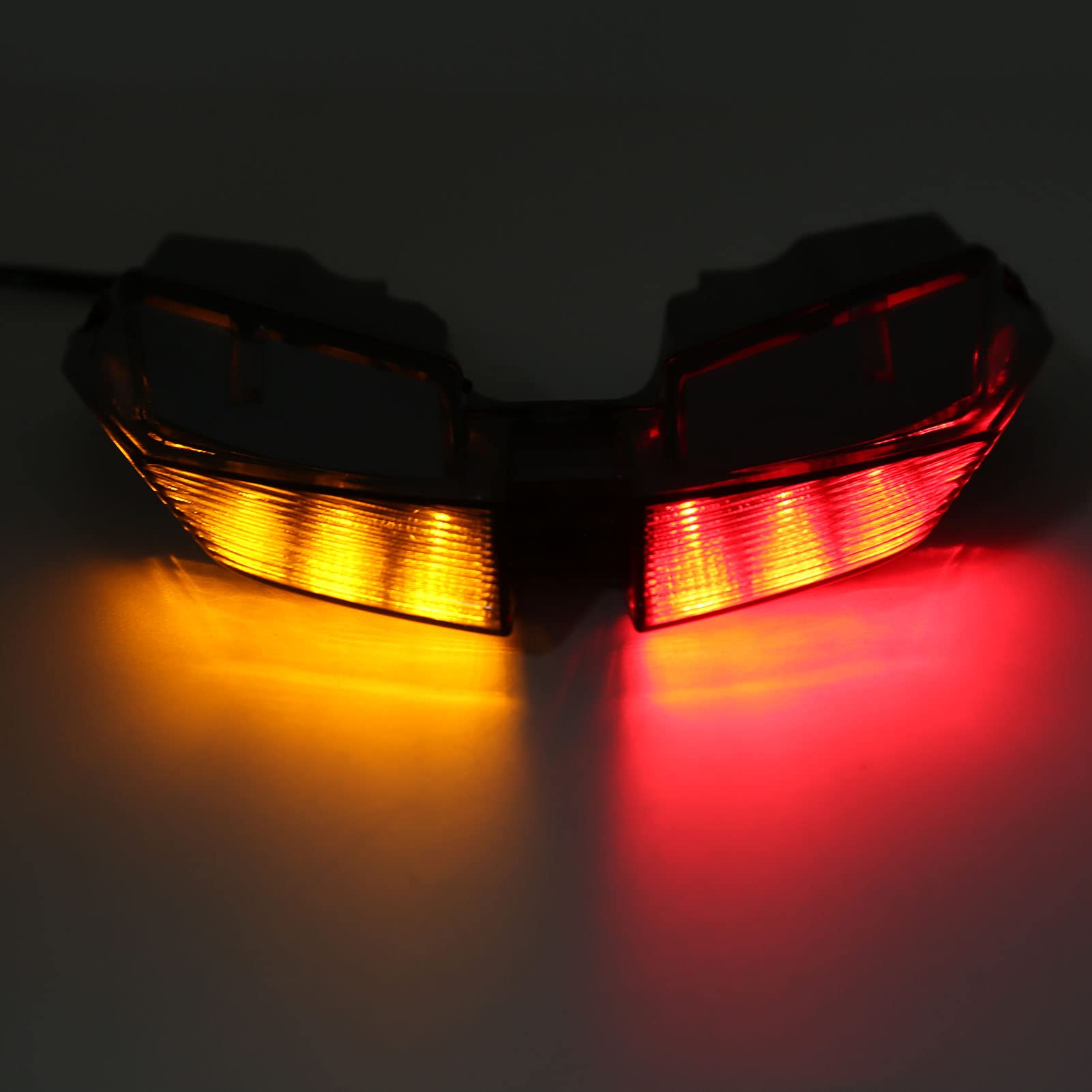 Srum Fanale Posteriore a LED per Moto,Fanale Posteriore a LED per Moto,Indicatore di Direzione del Freno,Lente in PMMA Fumé Fanale Posteriore a LED per Moto,Compatibile HYPERMOTARD 821 939 950 SP D