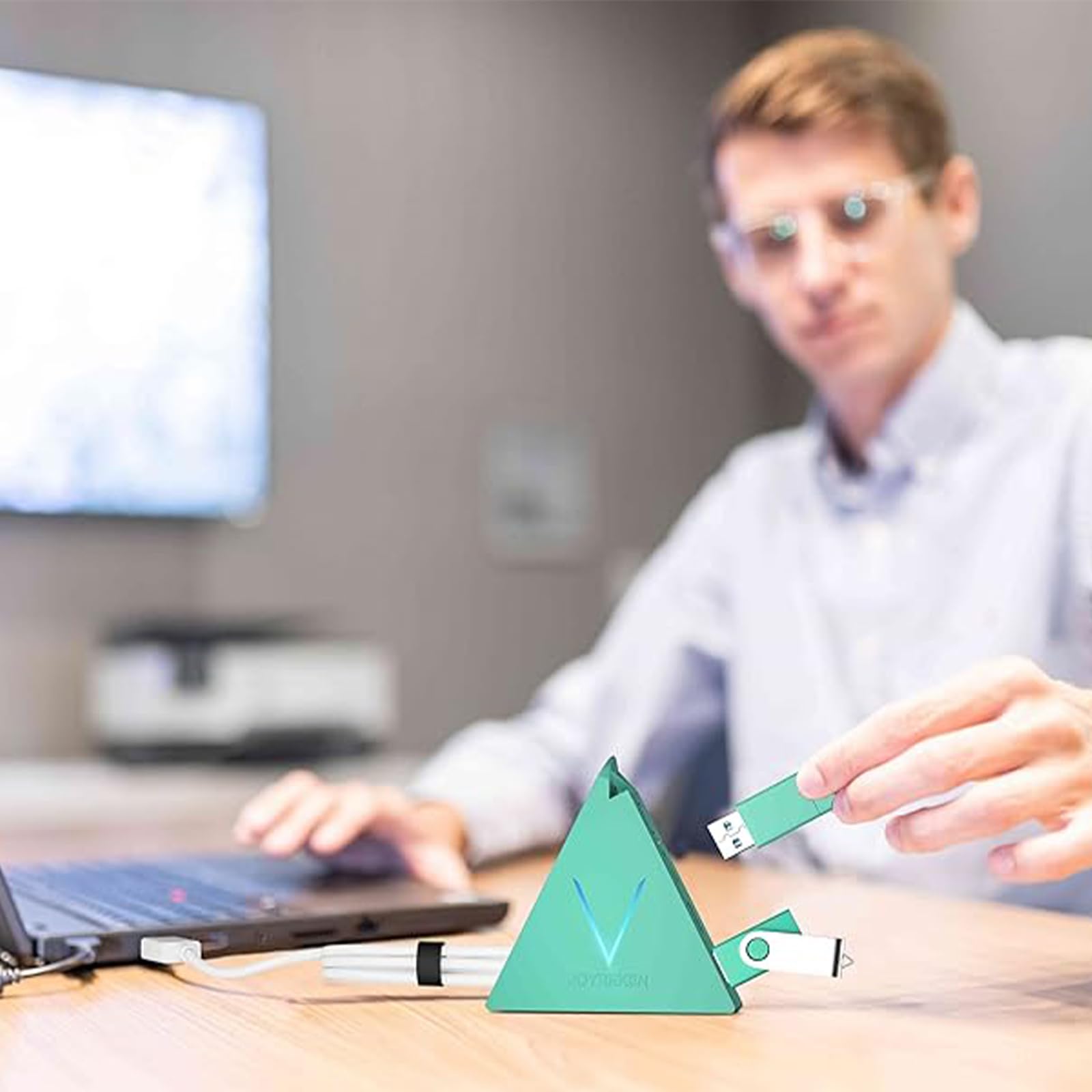 JoyReken USB 3.0 Hub,4 Port USB Hub Tower,2ft Cable USB Splitter for PC, Xbox One, PS4, PS5, iMac, Surface Pro, XPS, Laptop, Desktop, Flash Drive, Mobile HDD (Green): 2ft Green USB A Hub