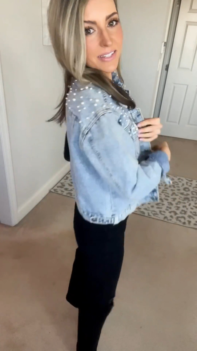 新品タグ付♡ gypsohila Cropped Denim Jacket 新品タグ付☆ gypsohila Cropped Denim Jacket