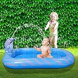 Fresco y divertido: Rocíe agua para pasar un verano fresco y divertido, la fuente inflable está hecha de material de PVC sin BPA, es respetuosa con el medio ambiente, no tóxica, suave y respetuosa con la piel, y se puede utilizar de forma 100% segura. para niños y bebés.