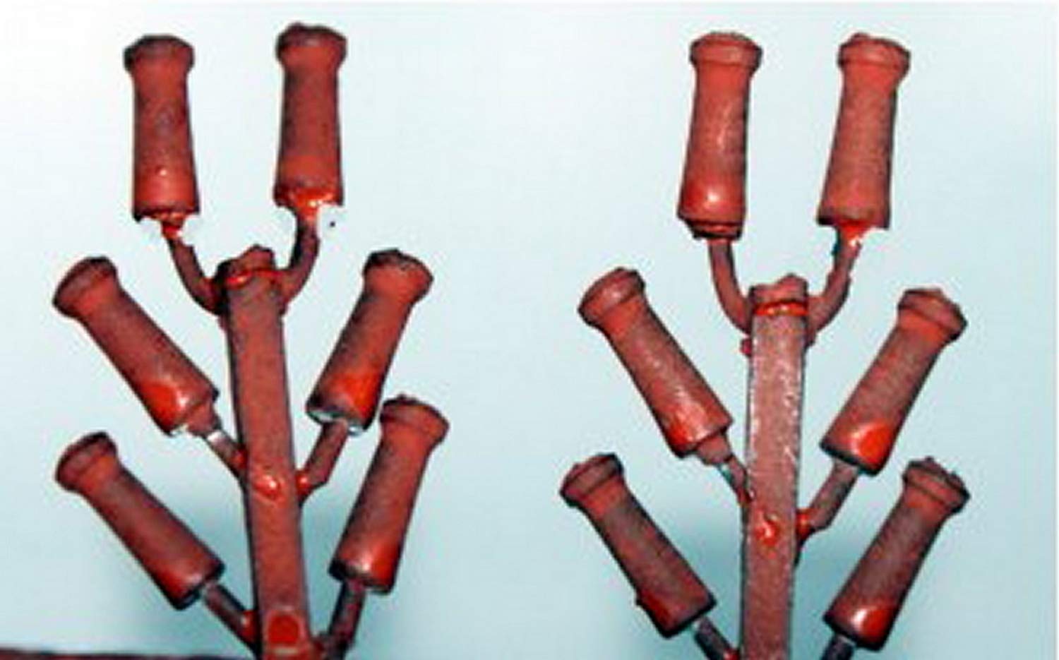 Langley Models 12 Round Chimney Pots 8mm tall OO Scale UNPAINTED Model Kit F111b