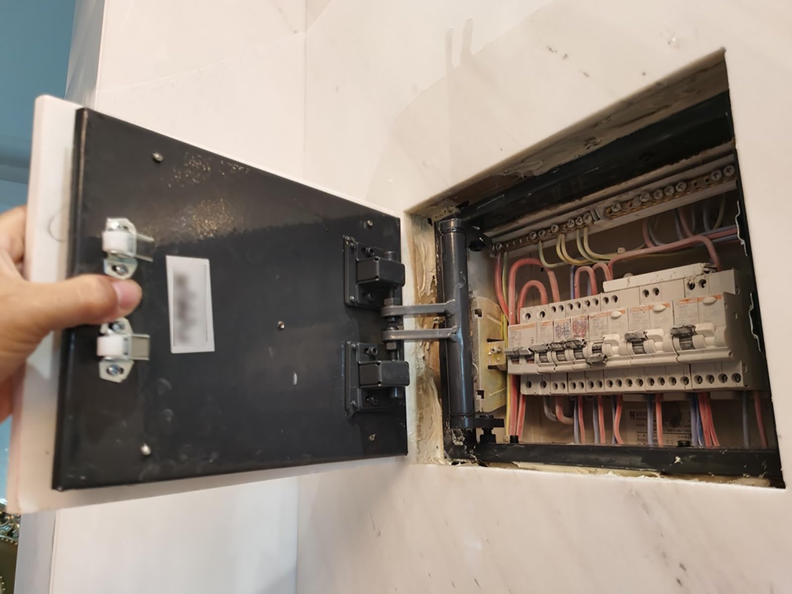 trappe de visite Trappe d'accès pour cloisons sèches, grande trappe d'accès carrelable pour câbles et câblages de plomberie et d'électricité, trappe d'inspection métallique dissimulée(14x16inch/360x41