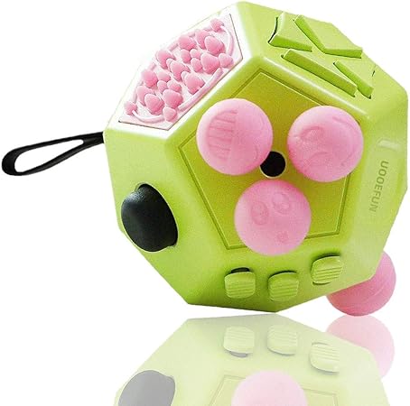 Amazon Uooefun フィジェットキューブトイ 自閉症のおもちゃ ストレス解消キューブトイ 知覚玩具 不安解消おもちゃ 子供と大人向け 注意力向上 ストレス解消 グリーン A3 フィジェットキューブ おもちゃ