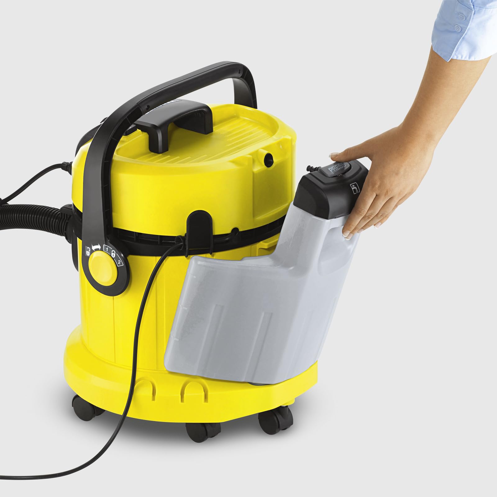 Karcher SE 4001 HALI VE KOLTUK YIKAMA MAK.