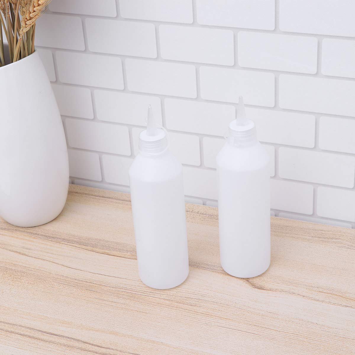Yardwe Bottiglie di compressione plastica 2PCS 500ml con tappi a prova di perdite Dispenser ideale per colla liquida (bianco)