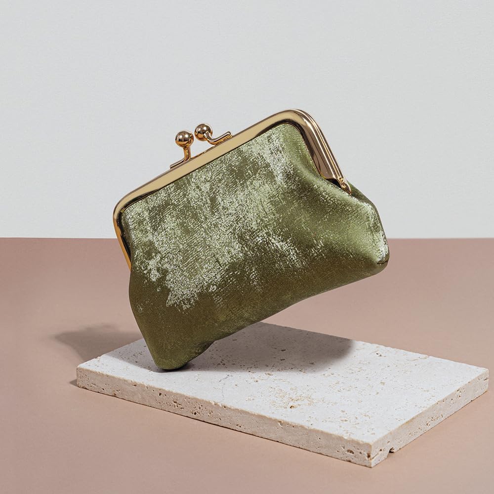 Genuine Leather Coin Purse for Women & Men, Vintage Kiss Lock Design with Large Capacity (Green) - Image 2