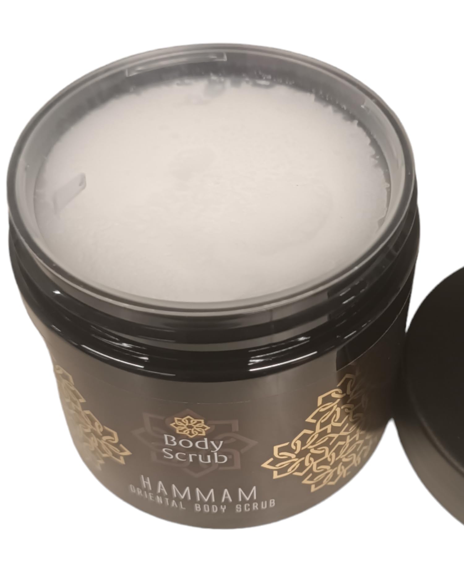 Gommage pour le Corps au Sel De la Mer, Parfum Agréable, Hammam Fruitée, Lisse et purifie le corps, 500 grammes.