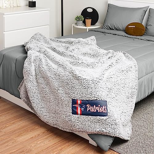 FOCO-NFL-Team-Color-Big-Logo-Cloud-Sherpa-Blanket-60-x-70