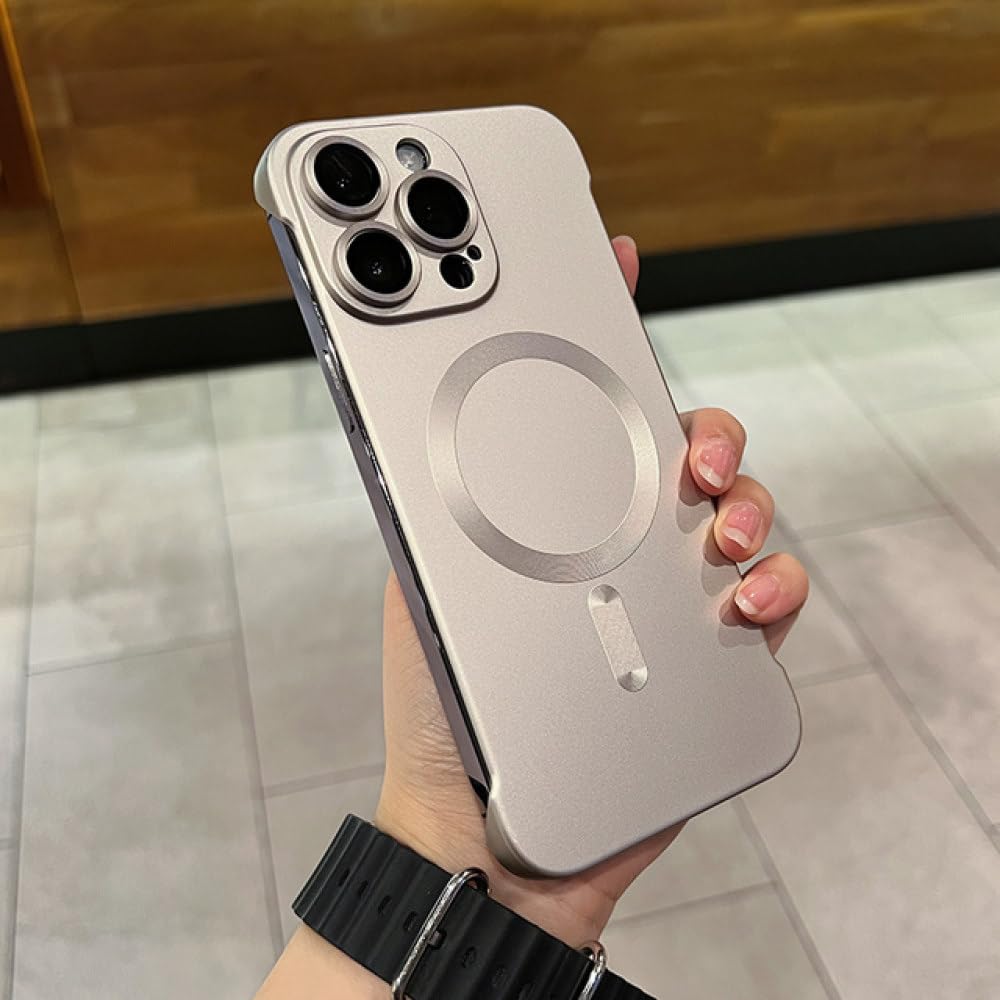 Protection d'objectif rigide pour iPhone 15 Pro en finition or clair luxe - 7