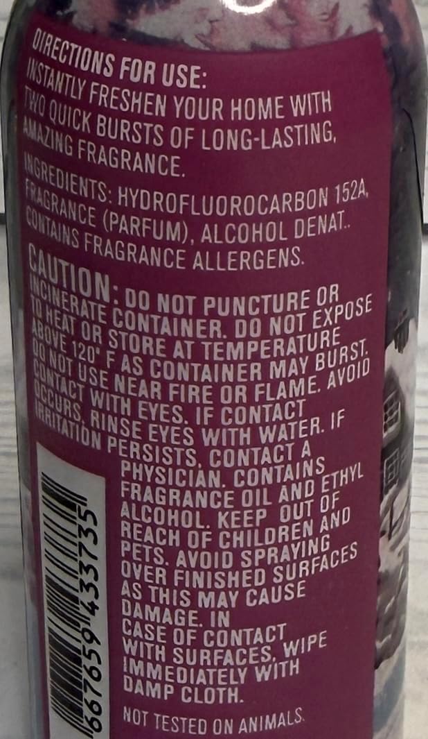 Bath & Body Works Snowflakes & Cashmere Concentrated Room Spray 1.5 Ounces Each Pack of 2