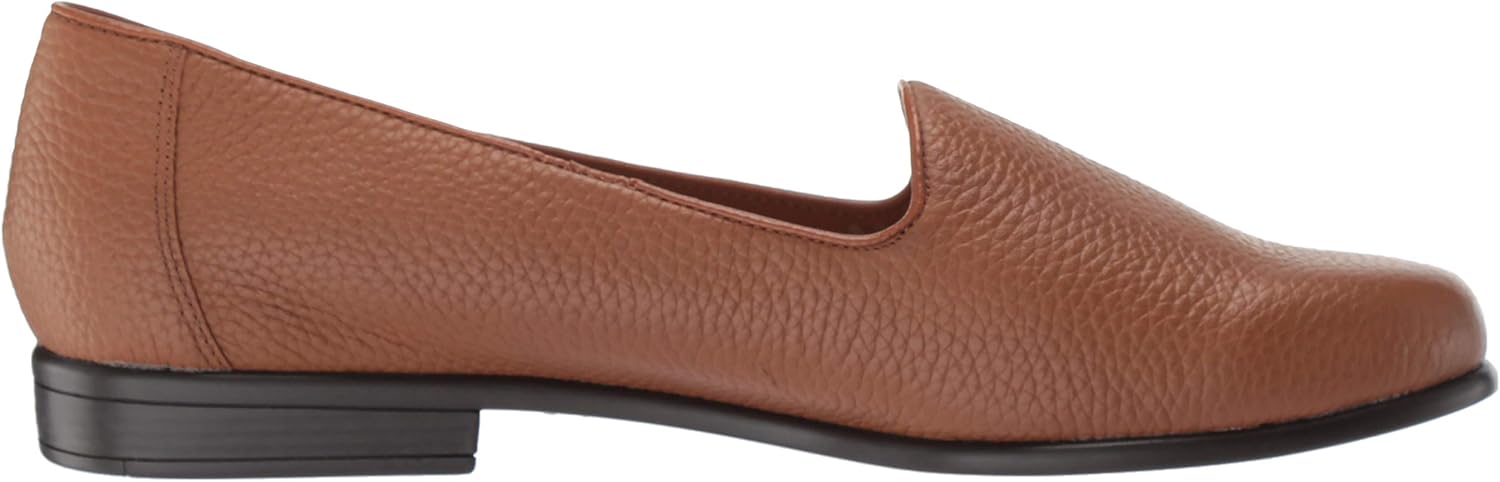 Trotters Women's Liz Tumbled Loafer