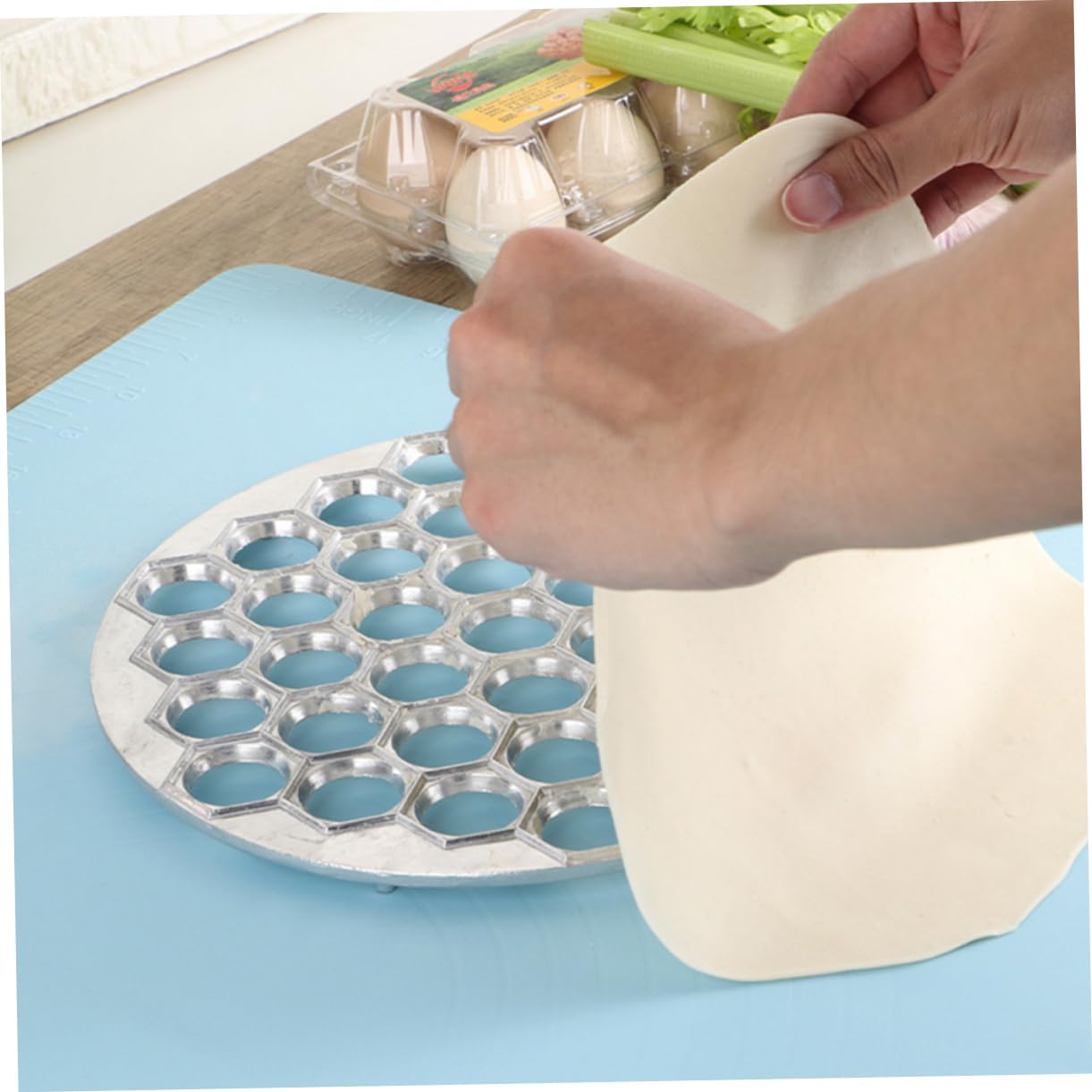 2pcs Dumpling Presser Mold Convenient Kitchen Gadget for Making Dumpling Wrappers Household Dough Pressing Tool with Longer Handle for Easy Use and Multi-grid Making