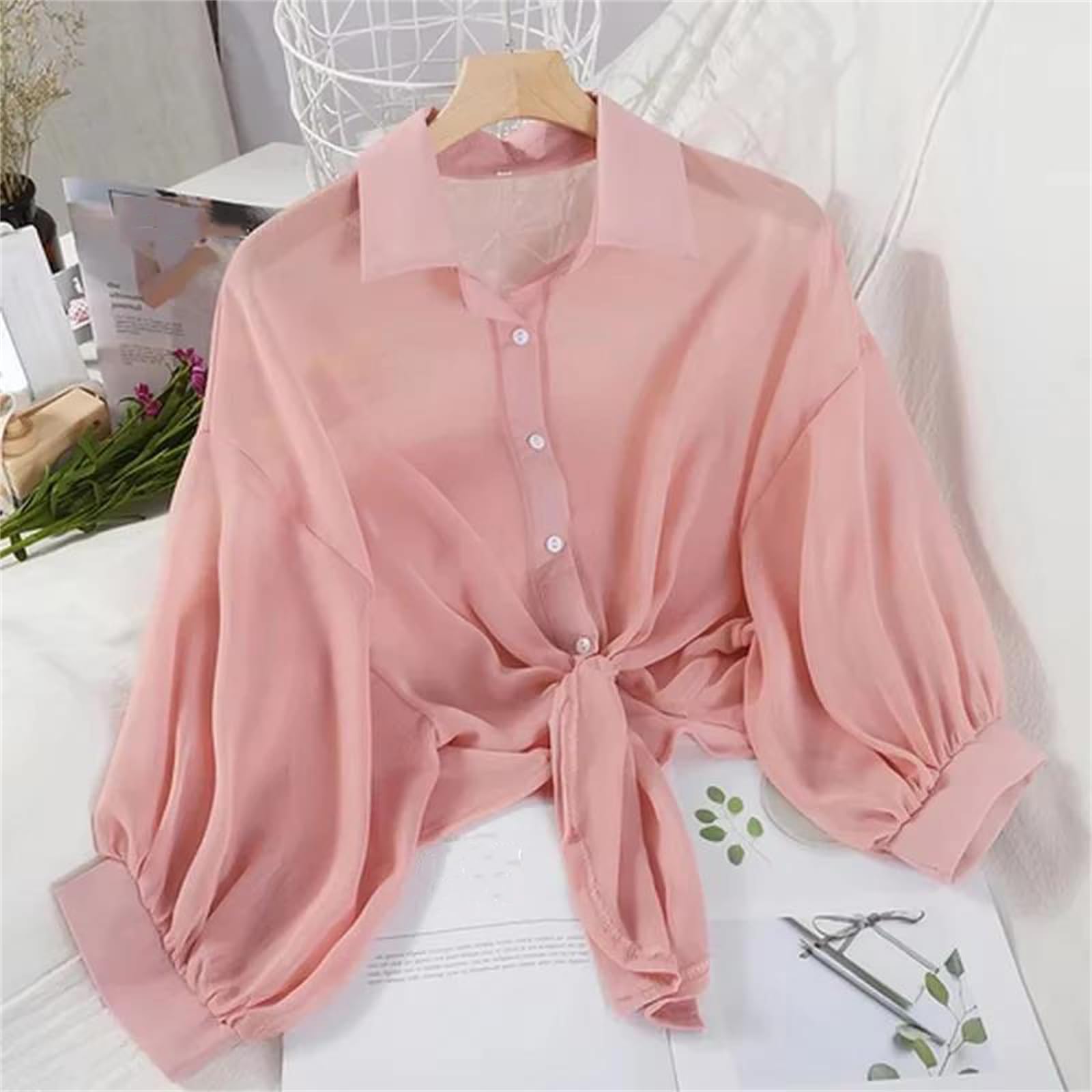 Genérico Blusa Informal Holgada de Gasa con Botones Delanteros para Mujer, Cuello Vuelto, Manga Corta, Detalle Calado y Cintura Anudada (Talla Mediana)