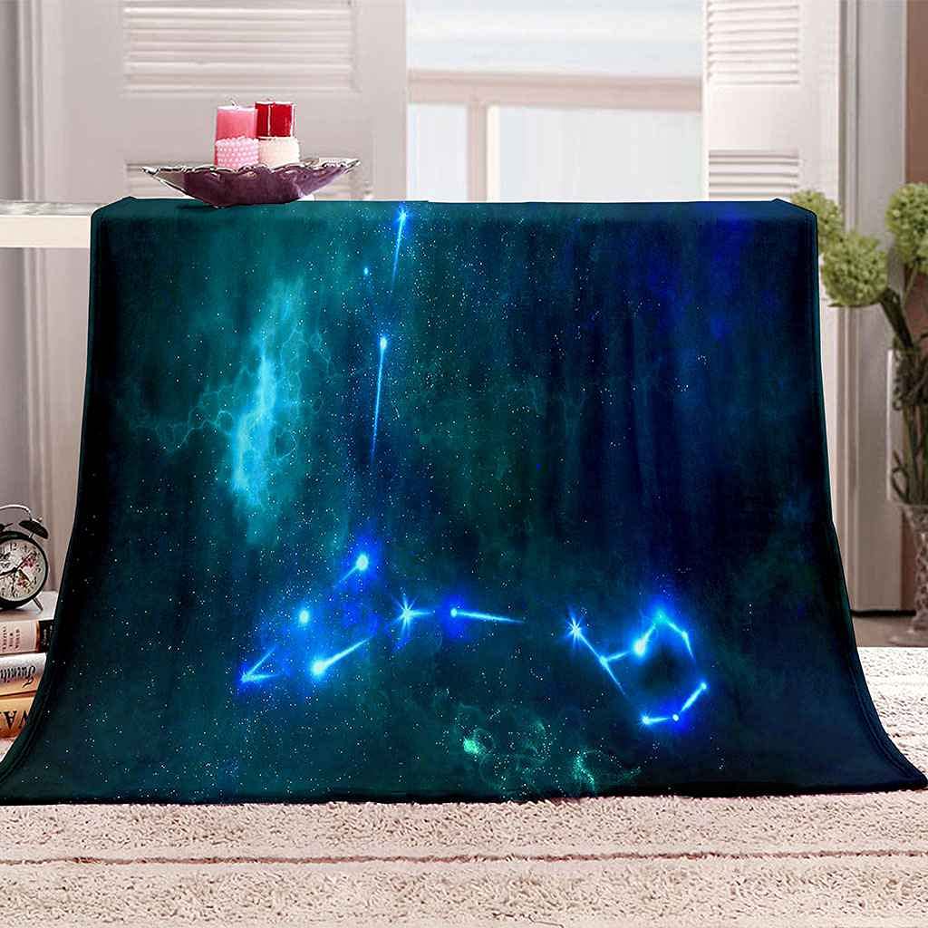 Couverture planète bleue en flanelle microfibre anti-froid et entretien facile 150x200cm