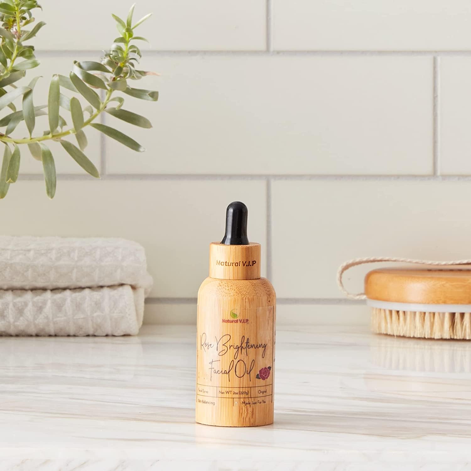 Amazon.com: Natural V.I.P. Rose Rejuvenating &Brightening Facial Oil made  with Aloe Vera Oil, Rose Hip and Helichrysum : Beauty & Personal Care