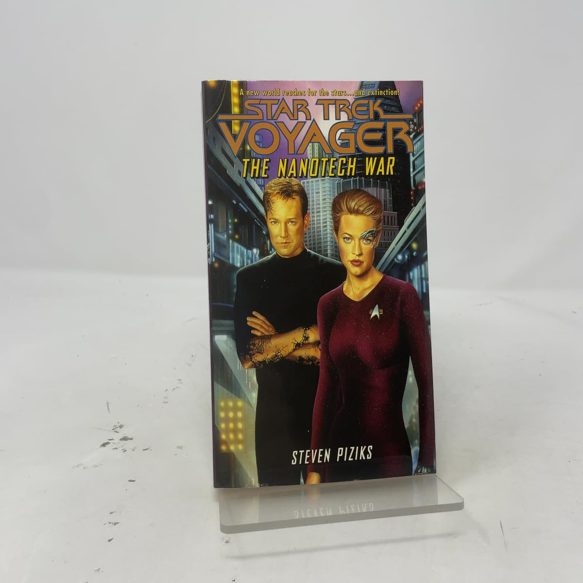 Buy The Nanotech War (Star Trek: Voyager) — BookShops.in