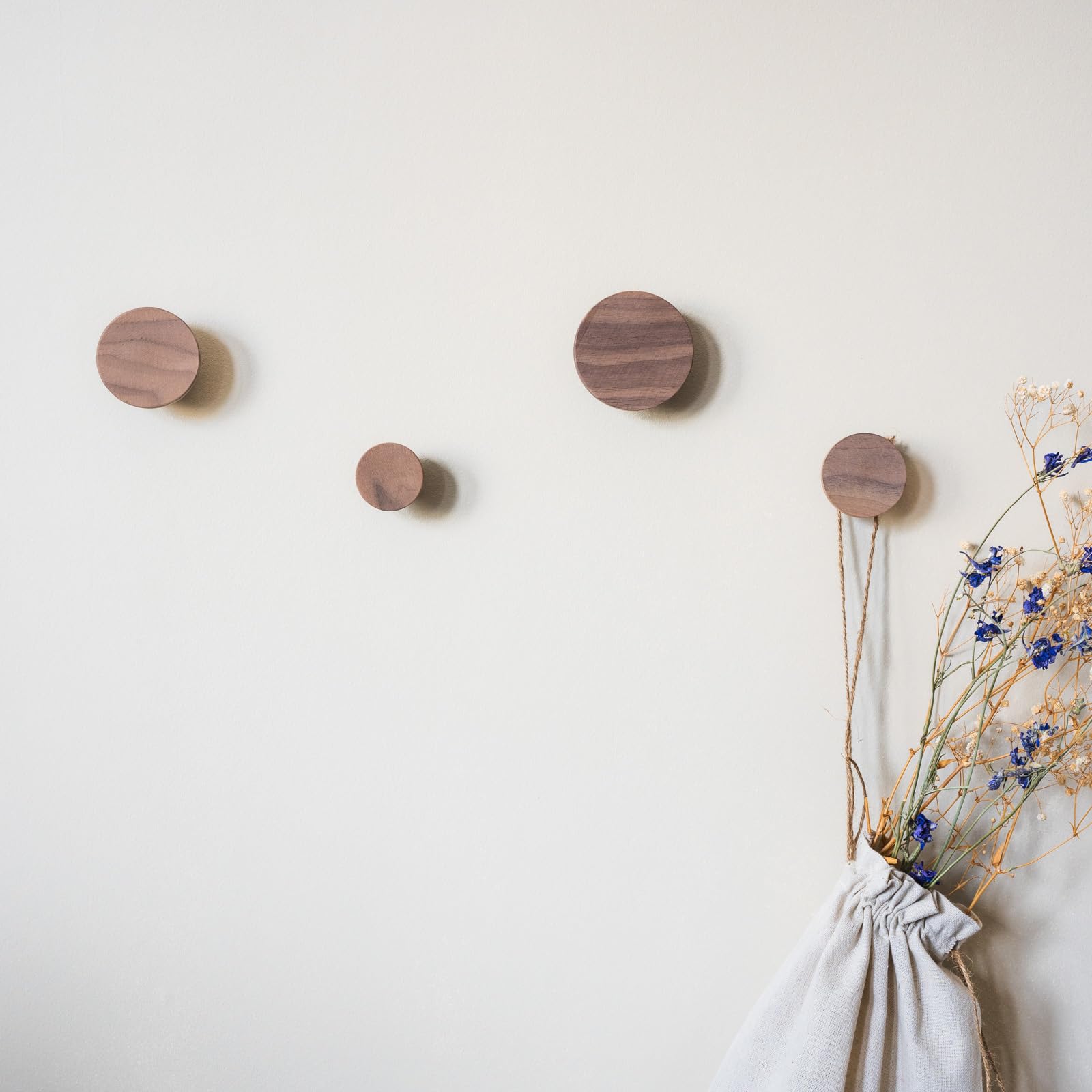 Ganci Da Parete A Farfalla WONQEXZ - Set Da 2 In Noce E Ottone, Decorativi Per Cameretta, Casa E Ufficio, Con Biadesivo 3M
