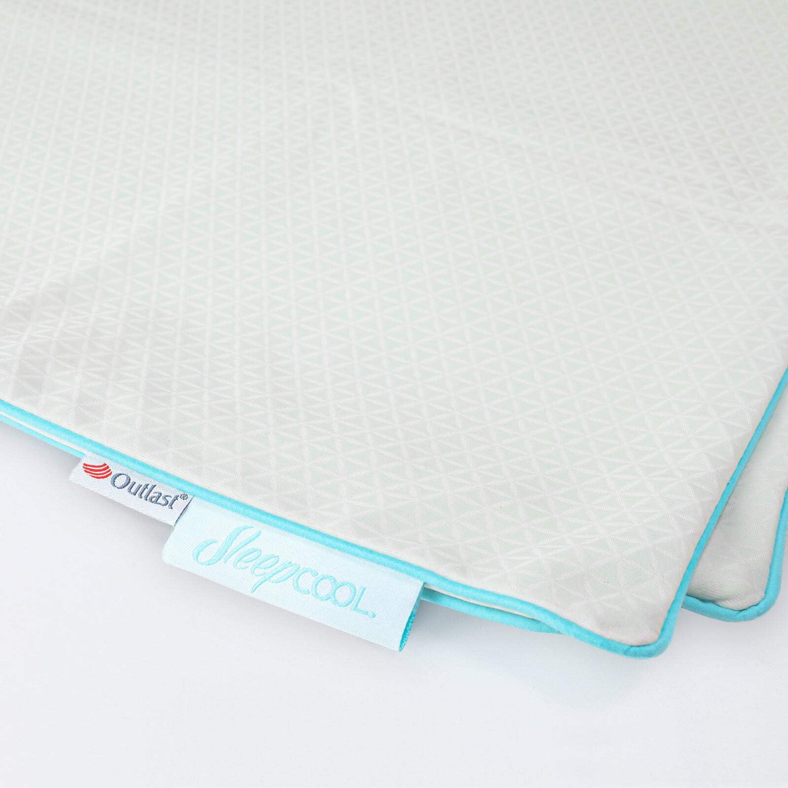 Kühlende Kissenhülle 40x80cm COOL.Green - Komplett aus Recycling Material, Besser schlafen, Umwelt schonen