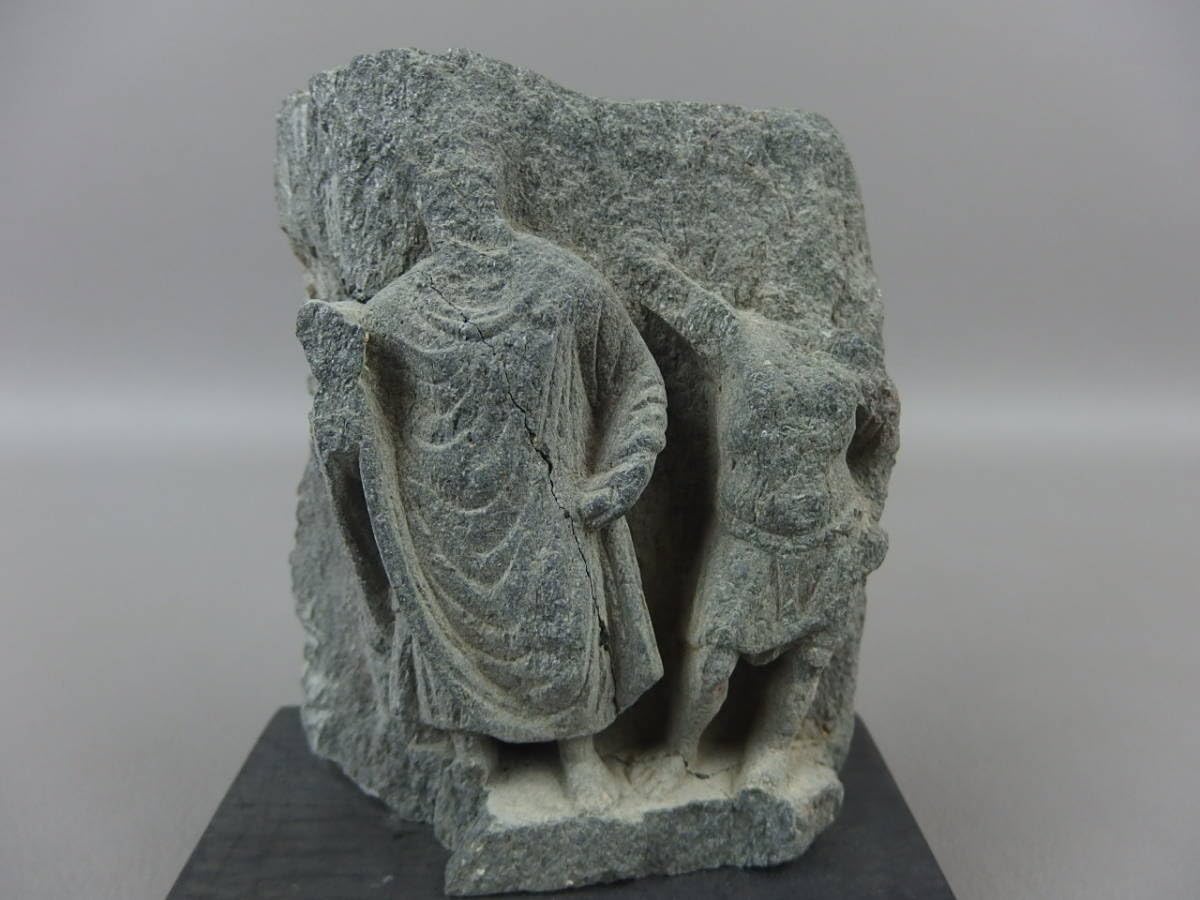 ニ*ク様 インド石佛　仏教美術作品　石彫　彫刻 Amazon.co.jp: 【骨董仏教美術】ガンダーラ美術インド釈迦仏陀石仏