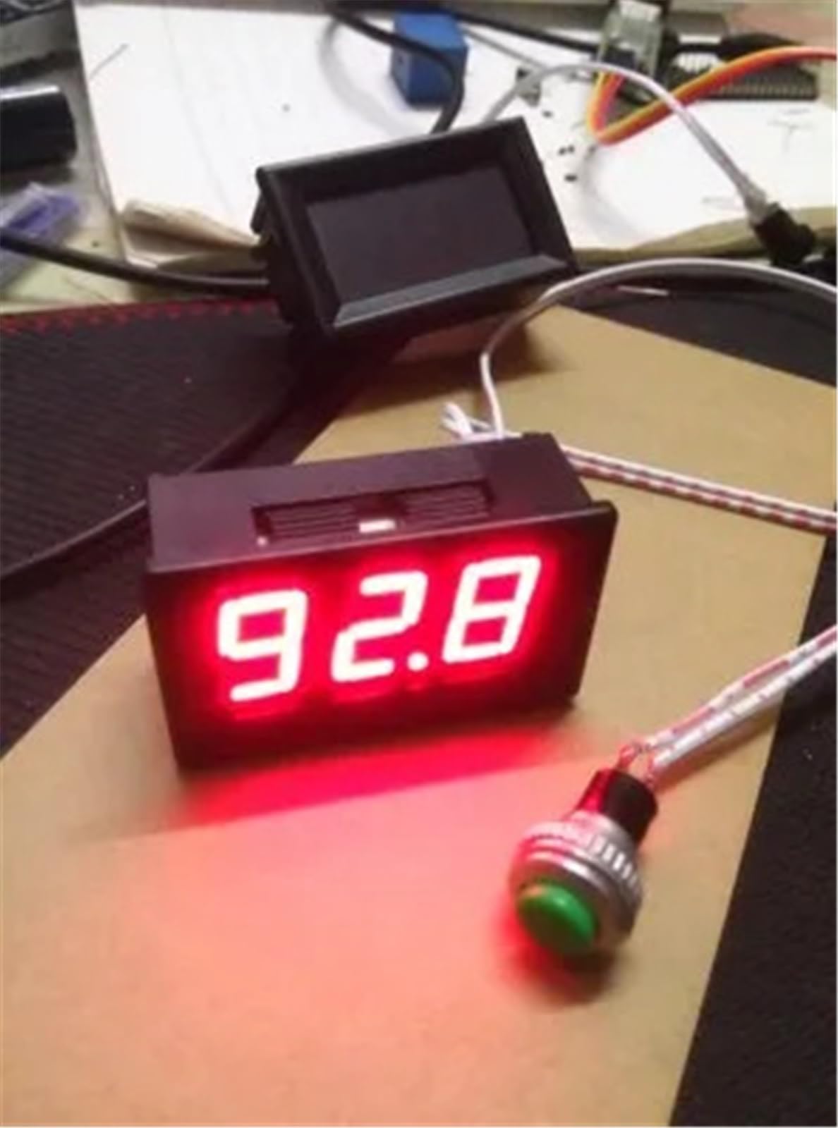 Elektronischer Zähler, 3-stellig, 0,56 Zoll, digitales Rohrdisplay, Zähler, Impulszählung, Verpackungslinienzählung, Grabmaschinenzählung(Brown)