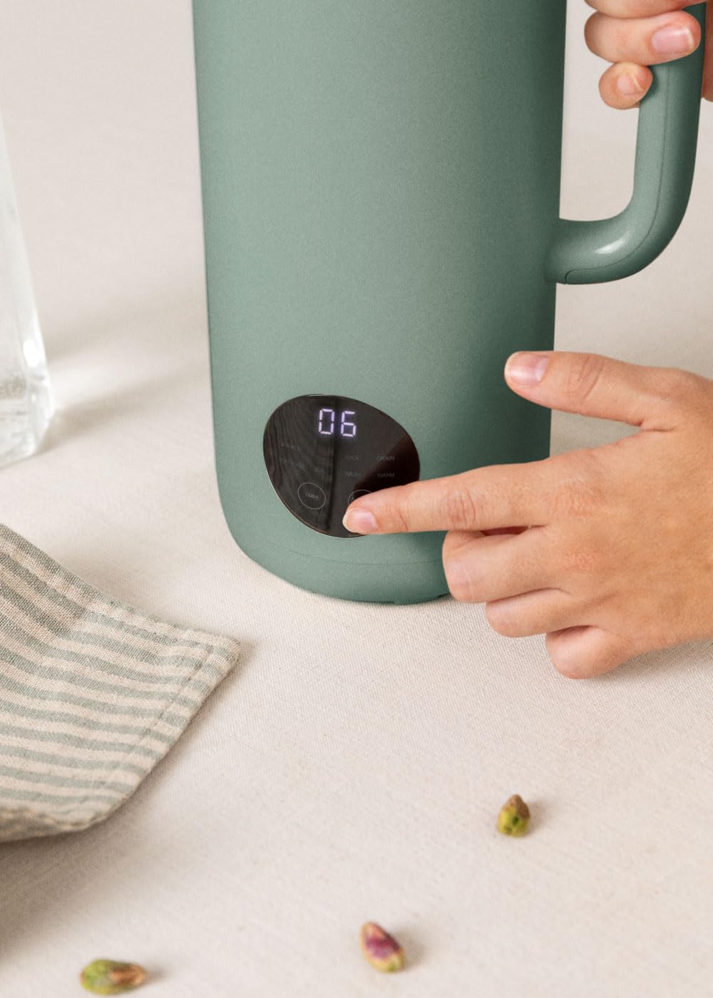 CREATE/VEGAN MILK MAKER/Máquina multifunción para leches vegetales verde sage/Programable hasta 12h, 6 programas automáticos, 800ml, 2 en 1, sin grumos, 600W