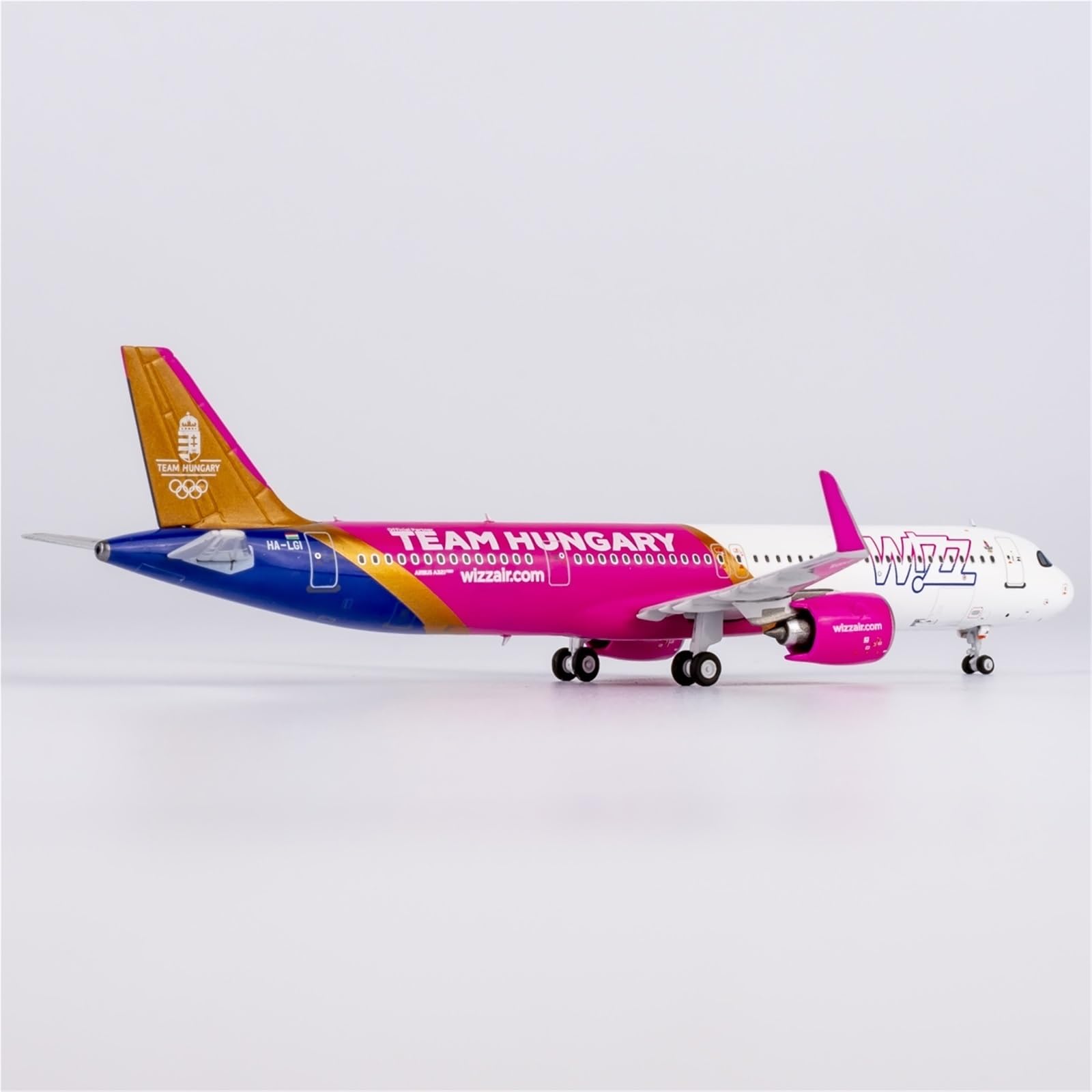 Repliki modeli samolotów 11CM 1/400 wielkoskalowy model samolotu do Wizz Air A321neo HA-LGI statyczny wykończony samolot kolekcjonerski miniaturowy model samolotu